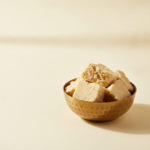 Palkova in a brass bowl